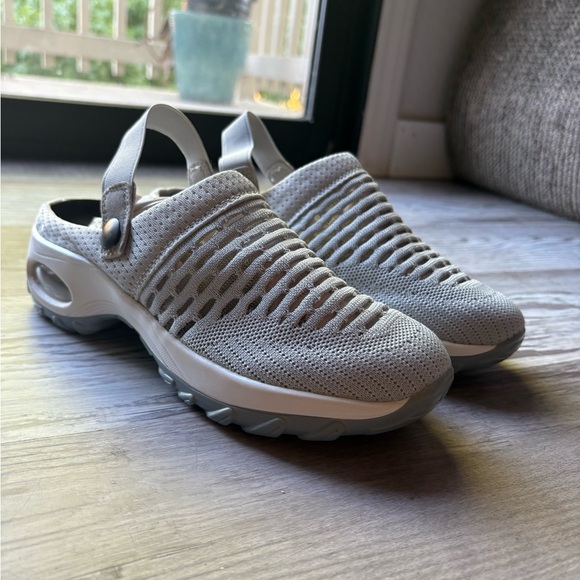 Women's Gray Slip-On Sneakers - Picture 3 of 4